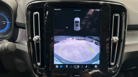 Volvo C40 Electrico Recharge Core Auto 170 kW (231 CV)