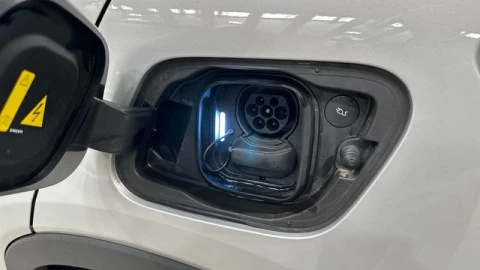 Volvo C40 Electrico Recharge Core Auto 170 kW (231 CV)