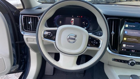 Volvo V60 Cross Country 2.0 B4 (D) AWD Cross Country Core Auto