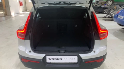 Volvo XC40 2.0 D3 Business Plus Auto Volvo XC40 2.0 D3 Business Plus Auto