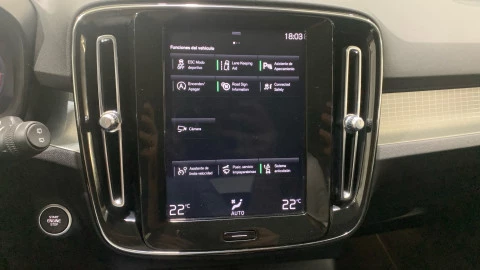 Volvo XC40 2.0 D3 Business Plus Auto Volvo XC40 2.0 D3 Business Plus Auto