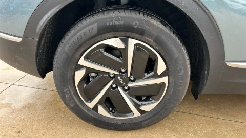 Kia Sportage 1.6 T-GDi 118kW (160CV) Drive 17