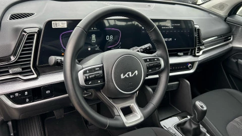 Kia Sportage 1.6 T-GDi 118kW (160CV) Drive 17