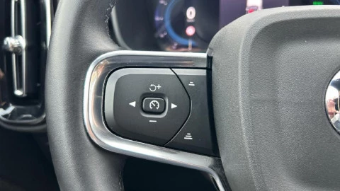 Volvo XC40 Recharge Single Extended Plus Auto