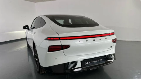 XPENG P7 Performance AWD
