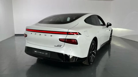 XPENG P7 Performance AWD