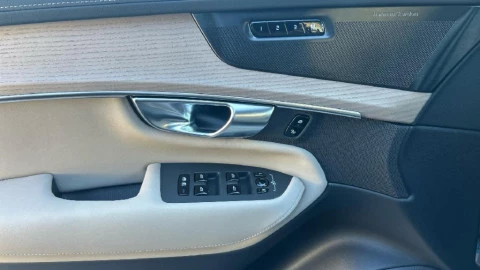 Volvo XC90 2.0 B5 Gasolina AWD Plus Dark Auto