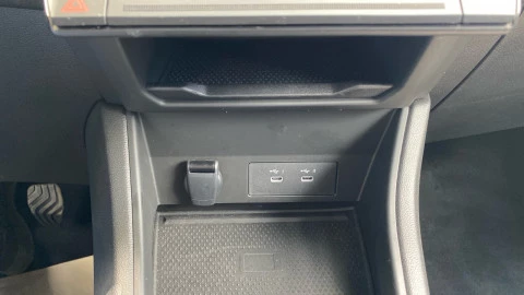 Renault Captur techno Eco-G 100cv (74 kW)