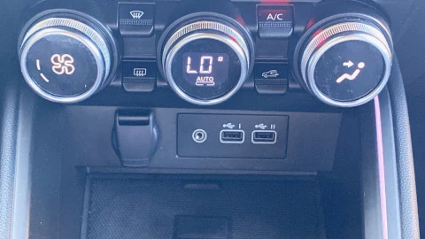 Renault Clio techno Eco-G 100cv (74kW)