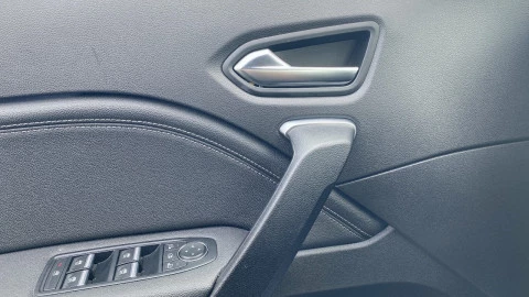 Renault Captur techno TCe 67kW (90CV)