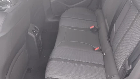 Peugeot 308 5P Allure Hybrid PHEV 180 e-EAT8