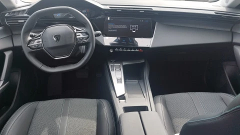 Peugeot 308 5P Allure Hybrid PHEV 180 e-EAT8