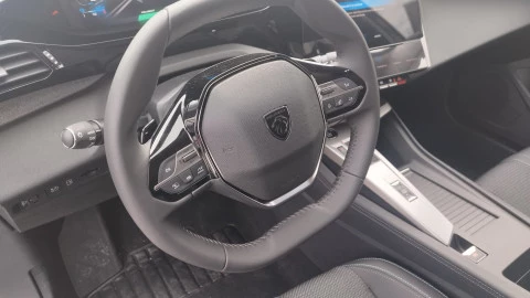 Peugeot 308 5P Allure Hybrid PHEV 180 e-EAT8