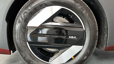 Kia EV4 Earth Launch Edition 58,3kWh 150kW