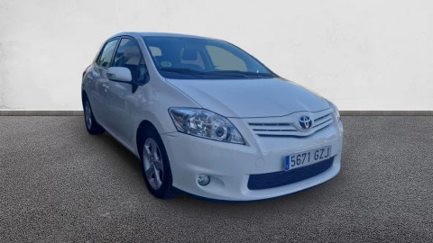 Toyota Auris 1.4 D-4D DPF Active