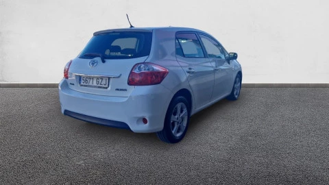 Toyota Auris 1.4 D-4D DPF Active