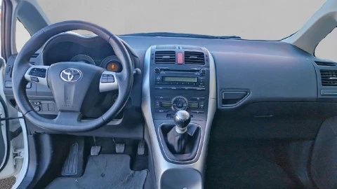 Toyota Auris 1.4 D-4D DPF Active