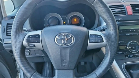 Toyota Auris 1.4 D-4D DPF Active
