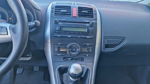 Toyota Auris 1.4 D-4D DPF Active