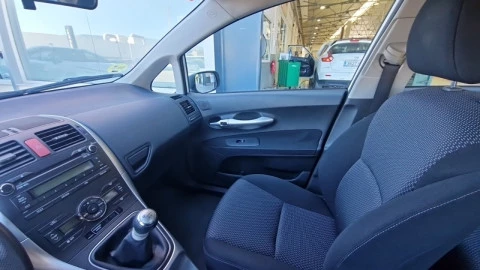 Toyota Auris 1.4 D-4D DPF Active