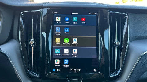 Volvo XC60 2.0 B5 G AWD Core Auto