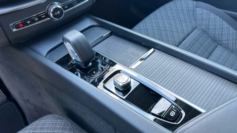 Volvo XC60 2.0 B5 G AWD Core Auto