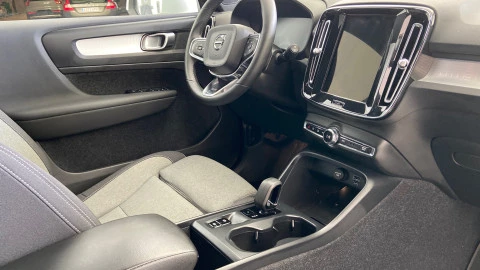 Volvo XC40 2.0 B3 G Core Auto