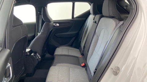 Volvo XC40 2.0 B3 G Core Auto