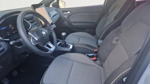 Renault Captur techno Eco-G 100cv (74 kW)