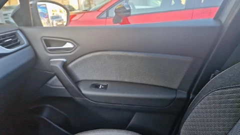 Renault Captur techno Eco-G 100cv (74 kW)