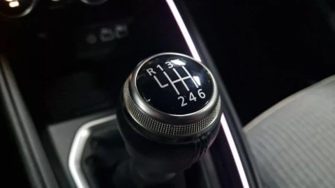 Renault Clio techno Eco-G 100cv (74kW)