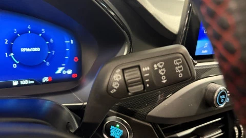 Ford Focus  1.0 Ecoboost MHEV ST Line X 155