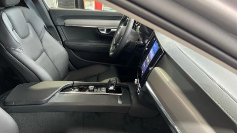 Volvo V90 Cross Country 2.0 B4 D Plus Bright AWD Auto