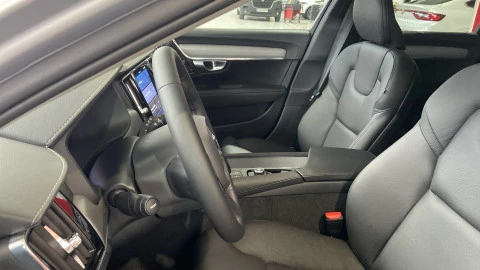 Volvo V90 Cross Country 2.0 B4 D Plus Bright AWD Auto