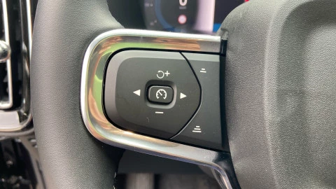 Volvo XC40 2.0 B3 G Core Auto