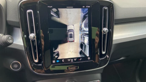 Volvo XC40 2.0 B3 G Core Auto