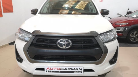 Toyota Hilux 2.4 D4D Cabina Doble GX