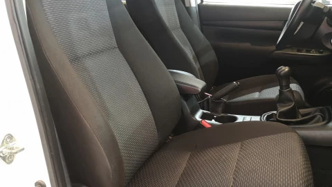 Toyota Hilux 2.4 D4D Cabina Doble GX