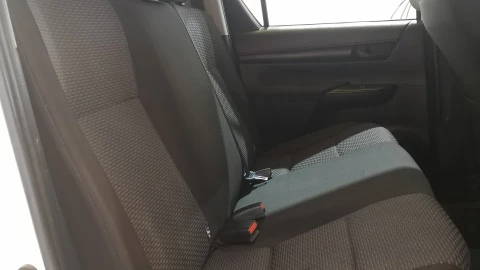 Toyota Hilux 2.4 D4D Cabina Doble GX