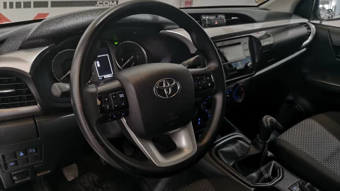 Toyota Hilux 2.4 D4D Cabina Doble GX