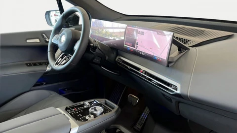 BMW iX xDrive60