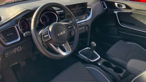 Kia Ceed 1.6 MHEV iMT 100kW (136CV) Tech