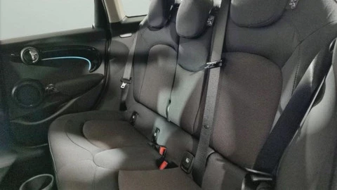 MINI COOPER 5 PUERTAS