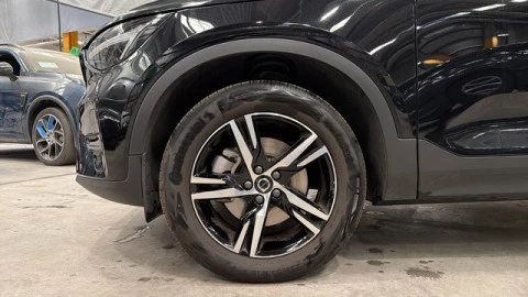 Volvo XC40 B3 G Plus Dark Auto 120 kW (163 CV)