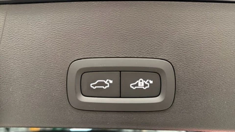 Volvo XC40 B3 G Plus Dark Auto 120 kW (163 CV)