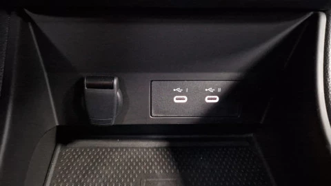 Renault Captur techno Eco-G 100cv (74 kW)