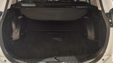 Toyota Rav4 2.5l hybrid 2WD Advance