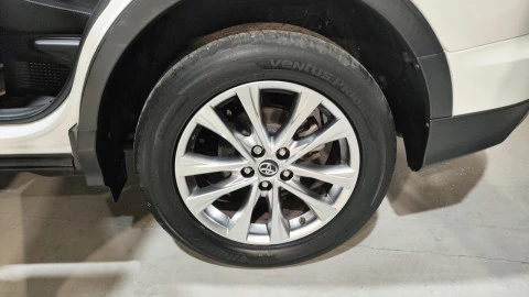 Toyota Rav4 2.5l hybrid 2WD Advance