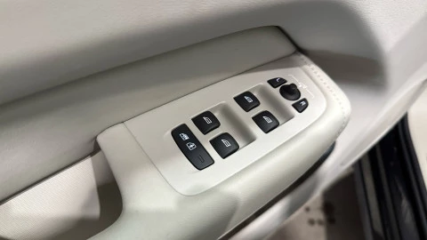 Volvo XC60 T6 Recharge Plus Dark AWD Auto 257 kW (350 CV)