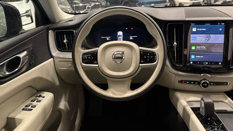 Volvo XC60 T6 Recharge Plus Dark AWD Auto 257 kW (350 CV)